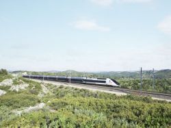 SNCF commande 12 nouvelles rames TGV à Alstom