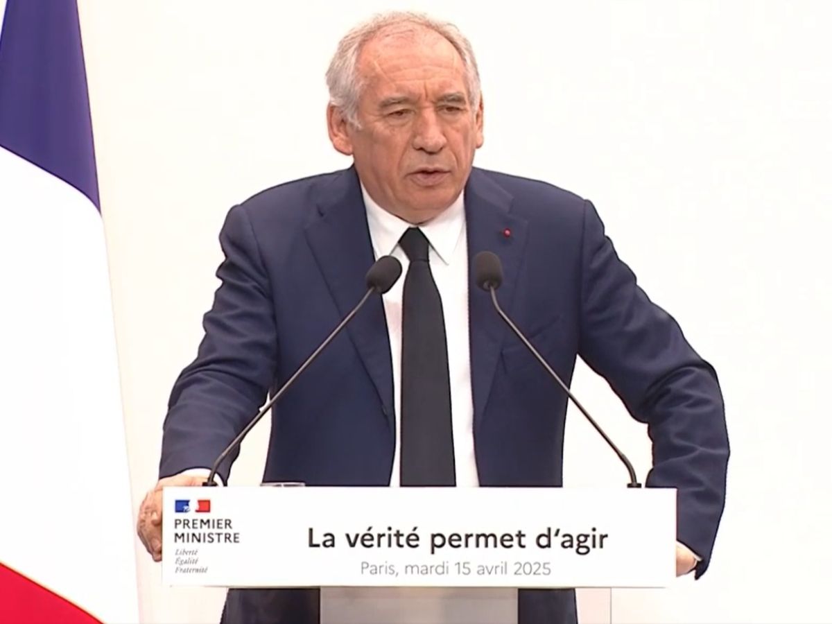 "Le logement et les transports font partie de nos lignes de bataille", François Bayrou