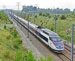 Les opposants à la LGV du Sud-Ouest réclament l'arrêt de travaux près de Bordeaux